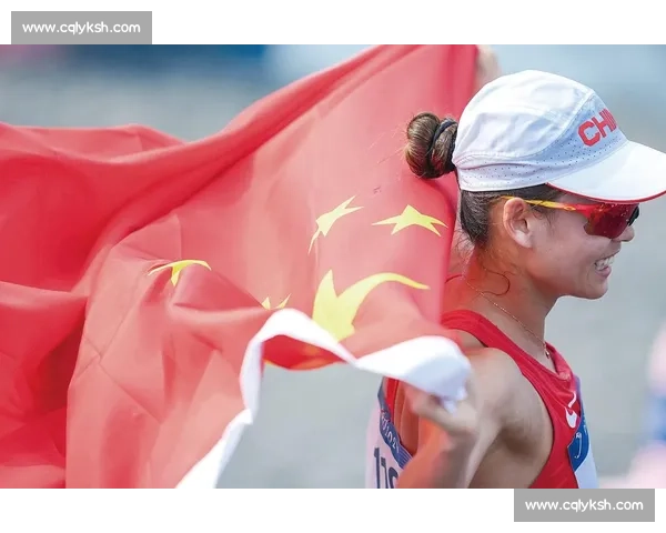 奥运冠军杨家玉竞走半马首秀摘第八 1 小时 39 分 49 秒刷新竞走新高度 奥运冠军杨家玉竞走半马首秀摘第八 1 小时 39 分 49 秒刷新竞走新高度
